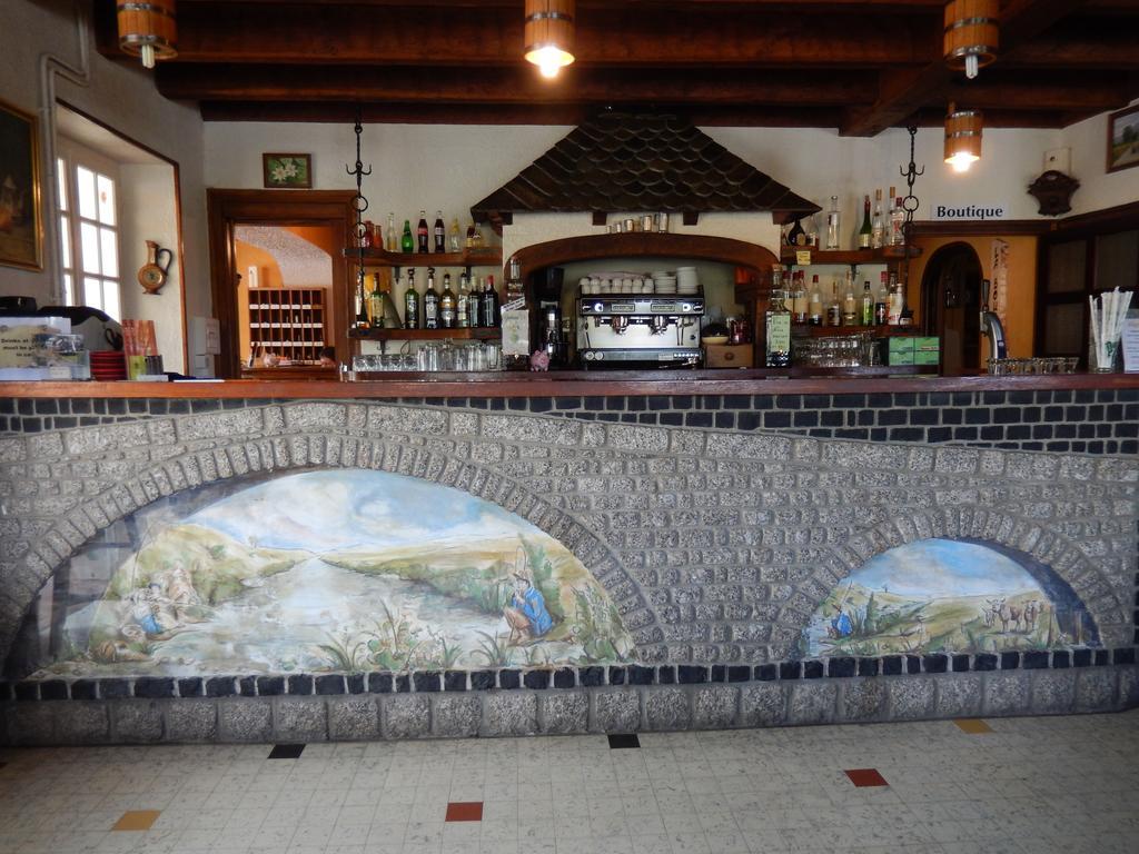 Отель Le Relais De L'Aubrac Насбиналь Экстерьер фото