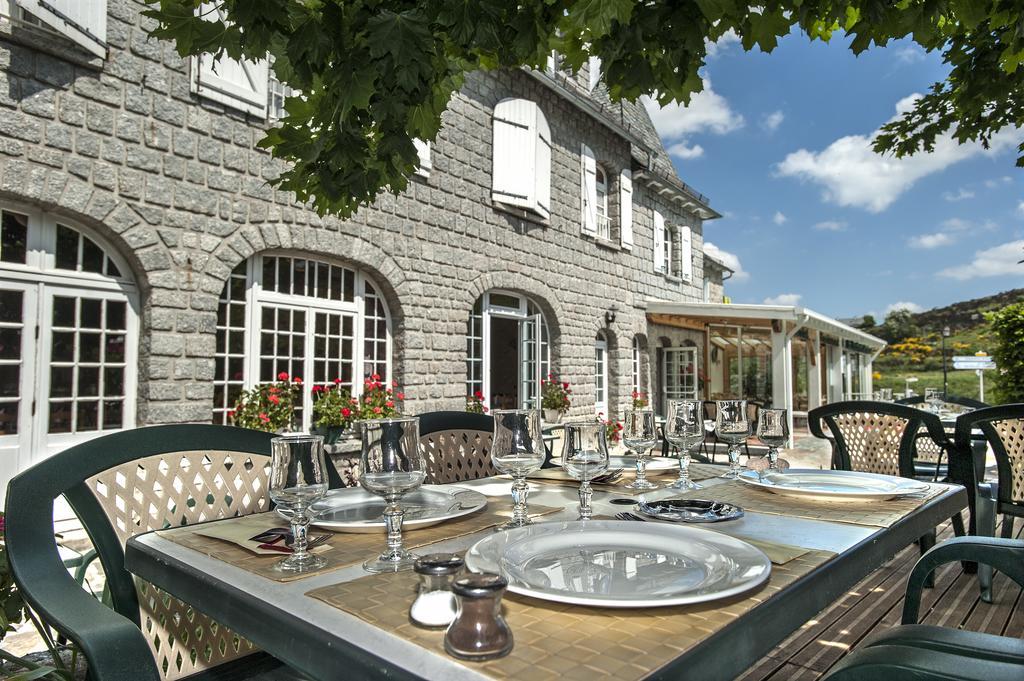 Отель Le Relais De L'Aubrac Насбиналь Экстерьер фото